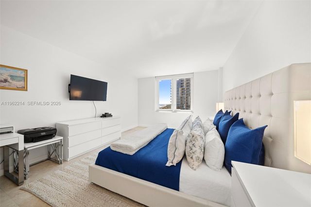 2301 Collins Ave 908, Miami Beach, FL 33139