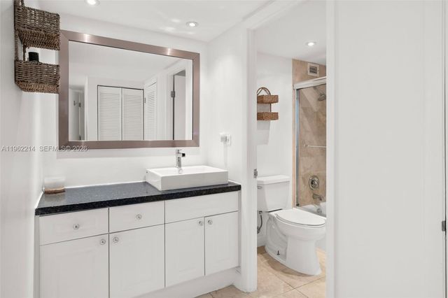 2301 Collins Ave 908, Miami Beach, FL 33139