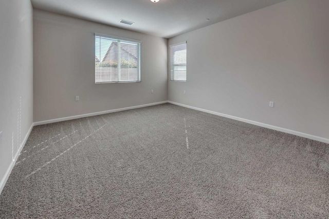 2471 E O'keefe Drive, Fresno, CA 93720