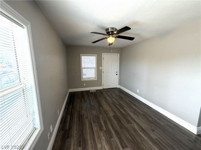 5930 Dodd Street B, Las Vegas, NV 89122