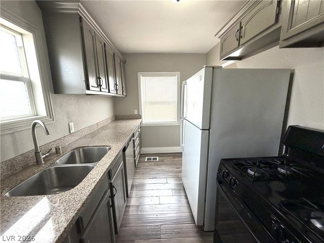 5930 Dodd Street B, Las Vegas, NV 89122