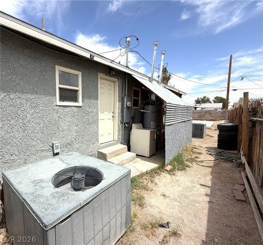 5930 Dodd Street B, Las Vegas, NV 89122