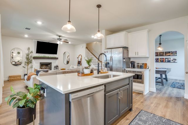 1001 Gannon Valley Trail, Weatherford, TX 76087