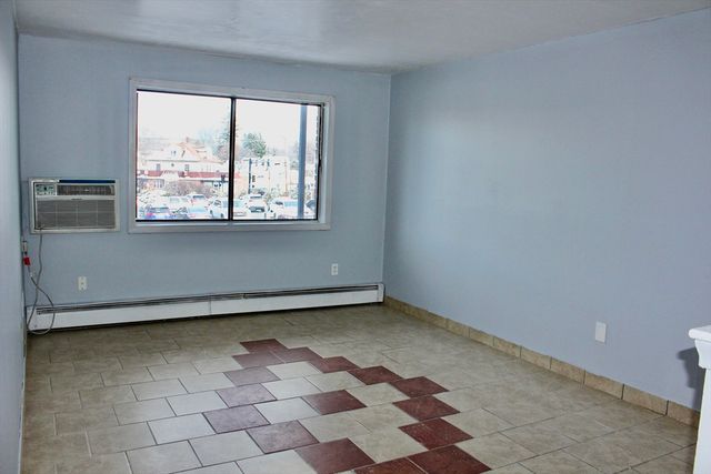 262 E Haverhill St 4, Lawrence, MA 01841