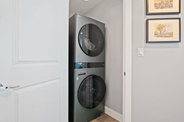 315 NE 3rd Avenue 1907, Fort Lauderdale, FL 33301