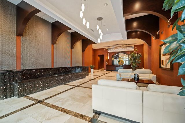 315 NE 3rd Avenue 1907, Fort Lauderdale, FL 33301