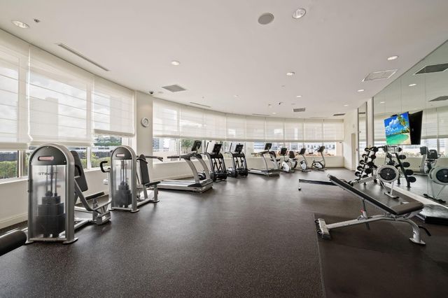 315 NE 3rd Avenue 1907, Fort Lauderdale, FL 33301