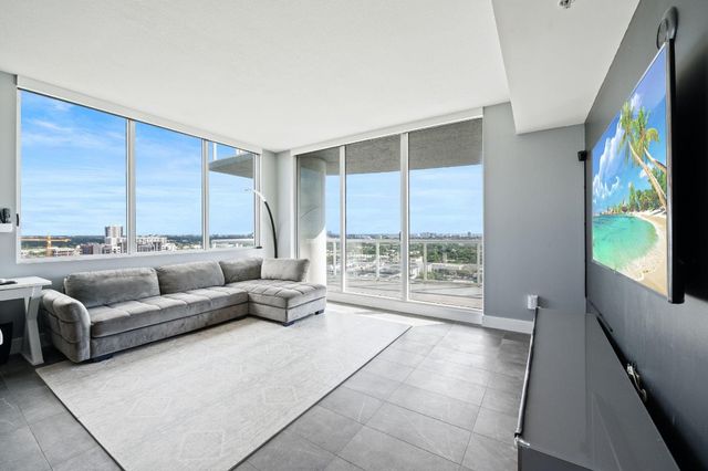 315 NE 3rd Avenue 1907, Fort Lauderdale, FL 33301