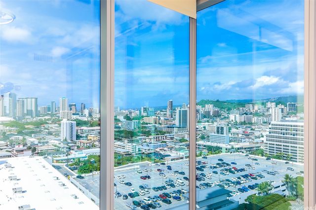 629 Keeaumoku Street 1811, Honolulu, HI 96814