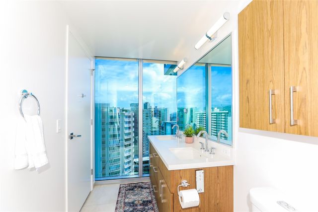 629 Keeaumoku Street 1811, Honolulu, HI 96814