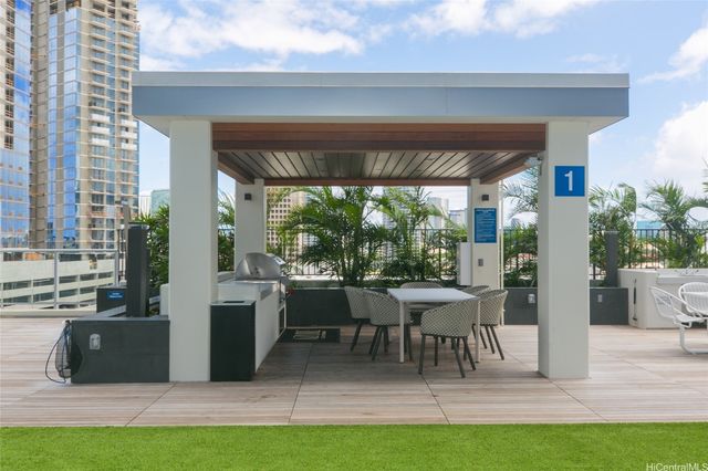 629 Keeaumoku Street 1811, Honolulu, HI 96814