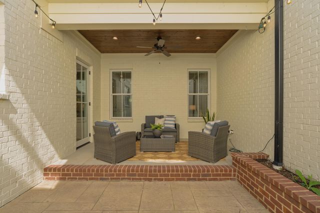 247 Walnut Street, Chattanooga, TN 37403