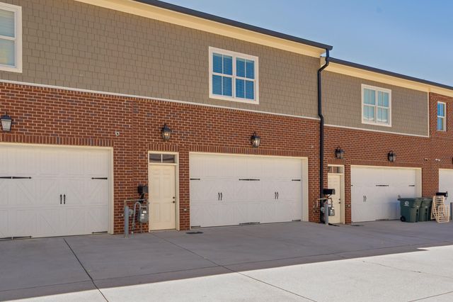 247 Walnut Street, Chattanooga, TN 37403