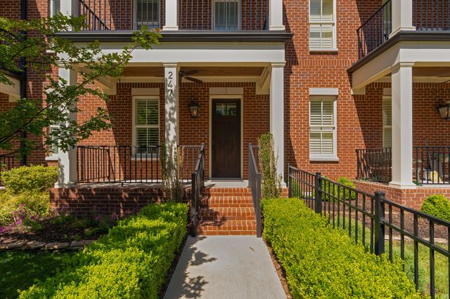 247 Walnut Street, Chattanooga, TN 37403