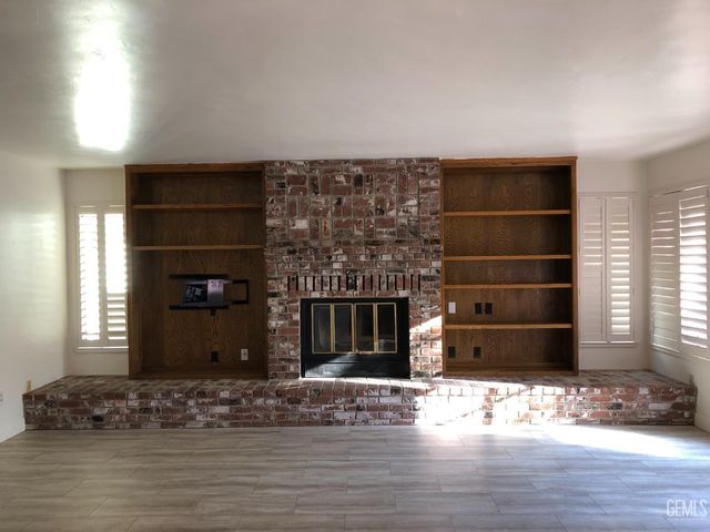 6212 DE LA GUERRA Terrace, Bakersfield, CA 93306