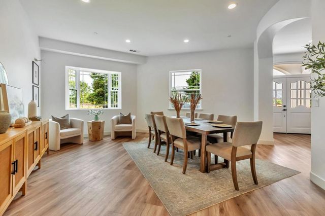 10055 Foothill Avenue, Gilroy, CA 95020