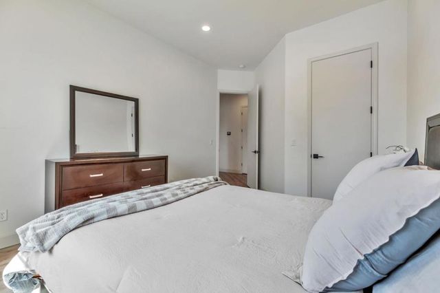 10055 Foothill Avenue, Gilroy, CA 95020