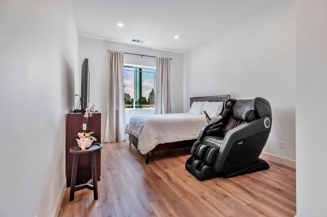 10055 Foothill Avenue, Gilroy, CA 95020