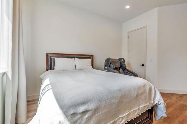 10055 Foothill Avenue, Gilroy, CA 95020