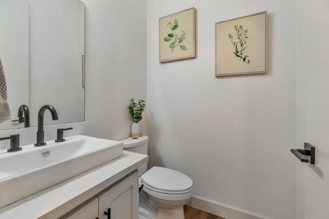 10055 Foothill Avenue, Gilroy, CA 95020