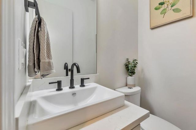 10055 Foothill Avenue, Gilroy, CA 95020