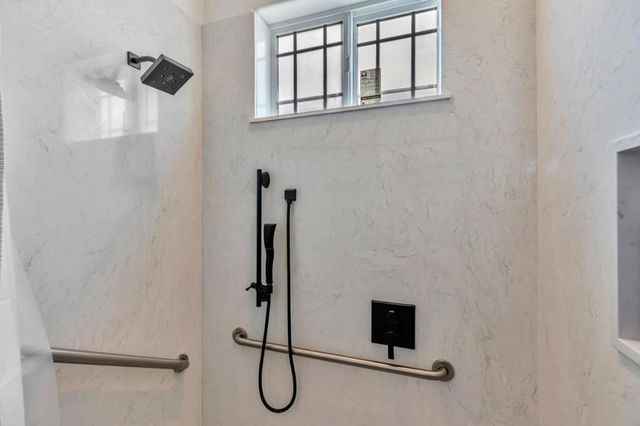 10055 Foothill Avenue, Gilroy, CA 95020