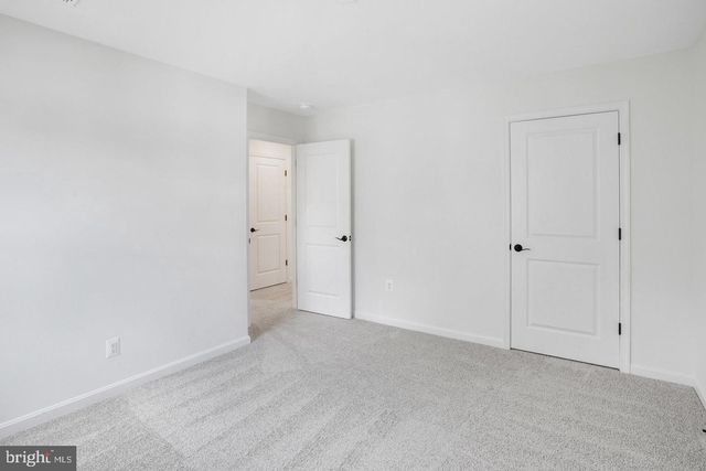 35598 PINE NEEDLE LN, Locust Grove, VA 22508