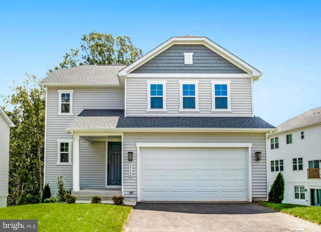 35598 PINE NEEDLE LN, Locust Grove, VA 22508