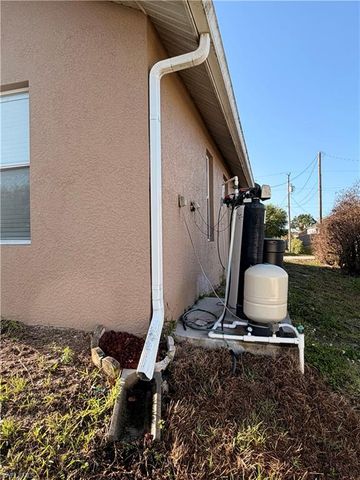 3808 25th ST SW, Lehigh Acres, FL 33976