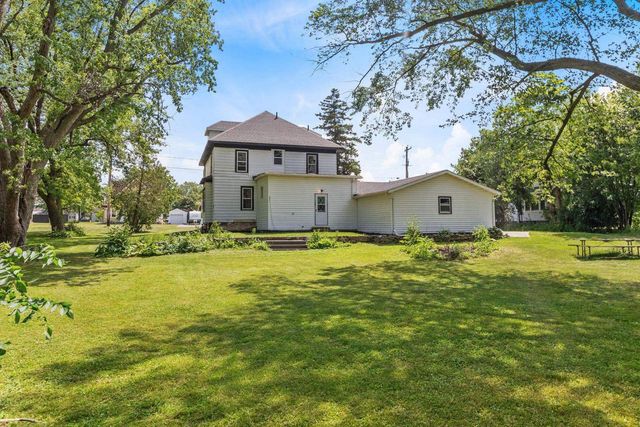 1571 DAY STREET, Greenleaf, WI 54126