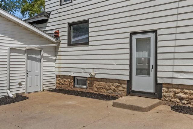 1571 DAY STREET, Greenleaf, WI 54126
