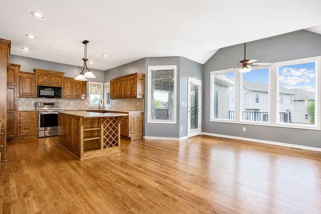 25168 W 150th Terrace, Olathe, KS 66061