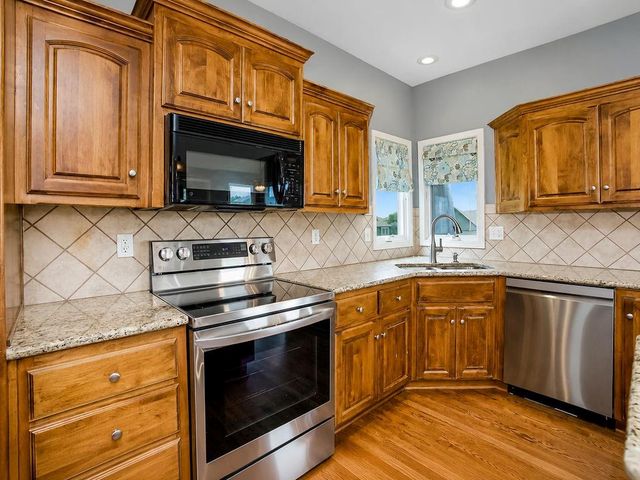 25168 W 150th Terrace, Olathe, KS 66061