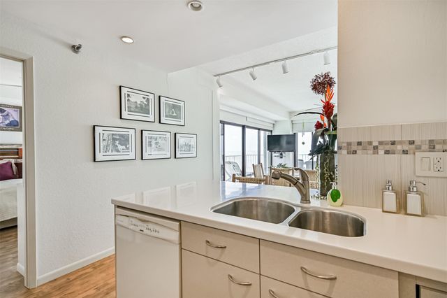 7700 Seawall Boulevard 1001, Galveston, TX 77551