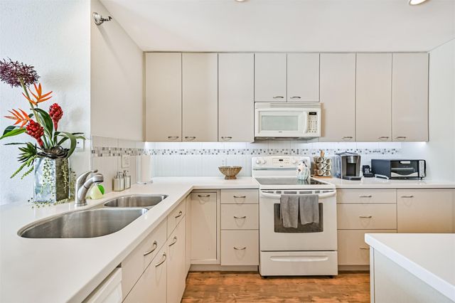 7700 Seawall Boulevard 1001, Galveston, TX 77551