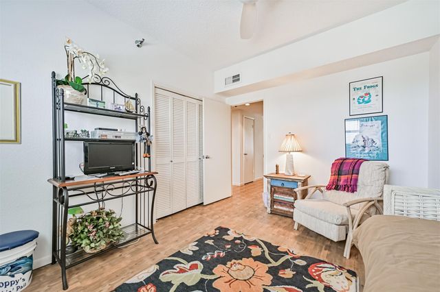 7700 Seawall Boulevard 1001, Galveston, TX 77551
