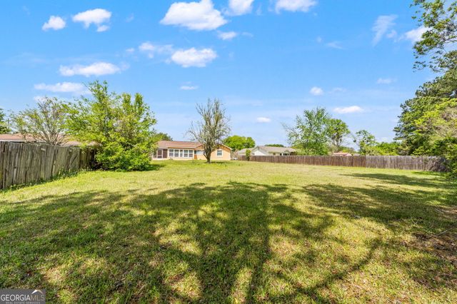 302 Greenacres Drive, Kingsland, GA 31548