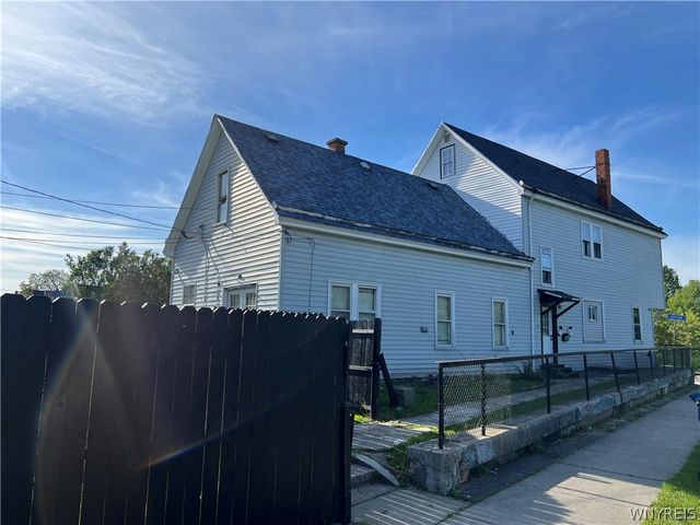 789 North Division Street S, Buffalo, NY 14210