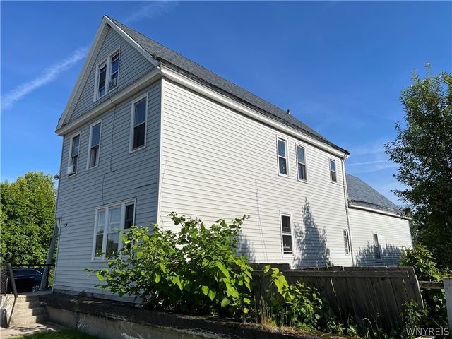 789 North Division Street S, Buffalo, NY 14210