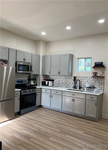 789 North Division Street S, Buffalo, NY 14210