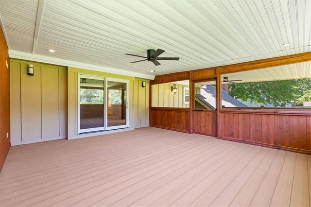 16206 Riggs Road, Stilwell, KS 66085