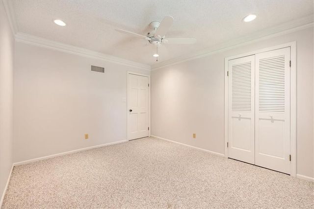 16206 Riggs Road, Stilwell, KS 66085