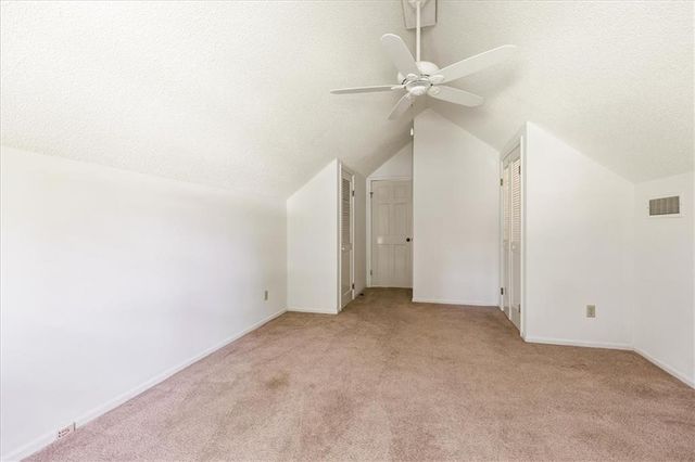 16206 Riggs Road, Stilwell, KS 66085