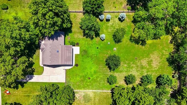 16206 Riggs Road, Stilwell, KS 66085