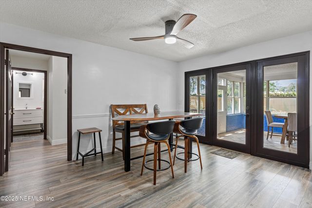 836 MANDALAY Road, Jacksonville, FL 32216
