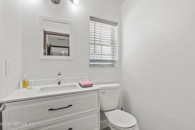 836 MANDALAY Road, Jacksonville, FL 32216