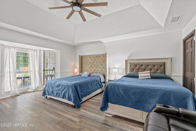 836 MANDALAY Road, Jacksonville, FL 32216
