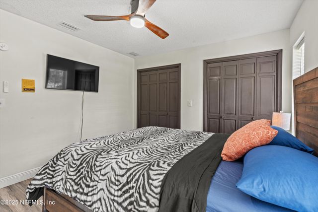 836 MANDALAY Road, Jacksonville, FL 32216