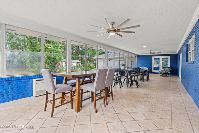836 MANDALAY Road, Jacksonville, FL 32216