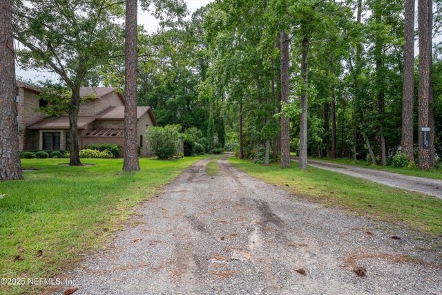 836 MANDALAY Road, Jacksonville, FL 32216